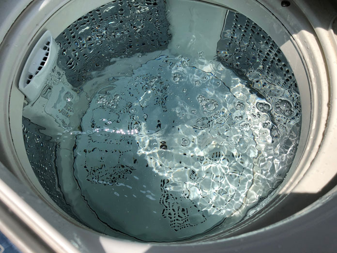満水の洗濯機