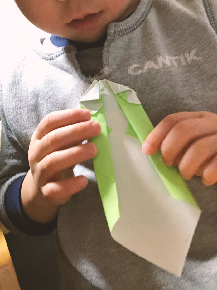 折り紙でネクタイ、作り方