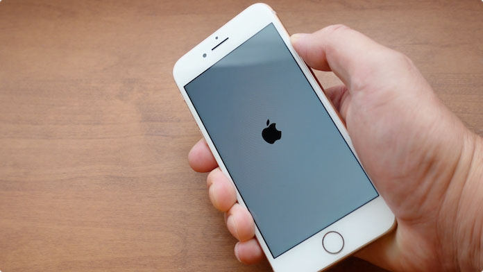 iPhone8を初めて起動 りんごマークが表示