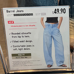 アメリカのUNIQLOのポップ Barrel Jeans