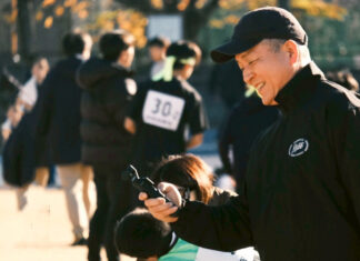 撮影をしている北野 啓太郎